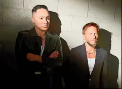 Johnny Lau apadrinado por Noel Schajris