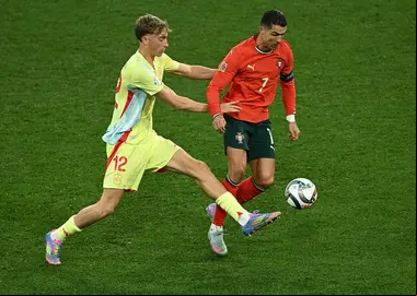 Dean Huijsen encaja en el modelo de Xabi