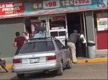 Los sujetos que agredieron a los policías
