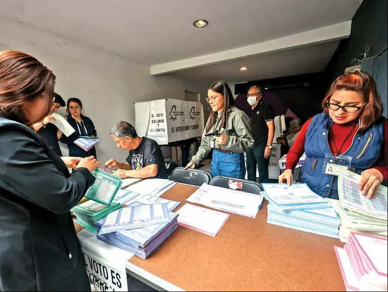 El conteo de votos tenía como límite el 10 de junio; falta que el INE determine la elegibilidad de las candidaturas y asigne ganadores con criterios de género. Foto: Pável Jurado